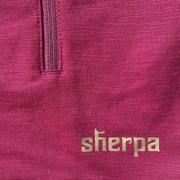Sherpa outdoor gear XXL zip up top in dark red. - Picture 6 of 6